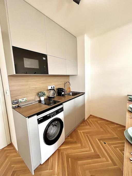 Newapt Next To Wenceslas Square Prague